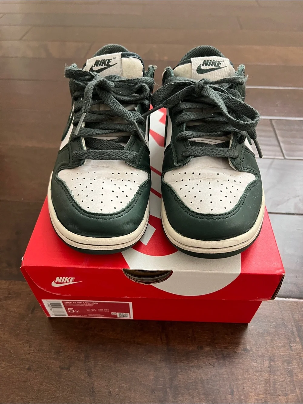 Nike Kids Green and White Low-Top Sneakers 5Y